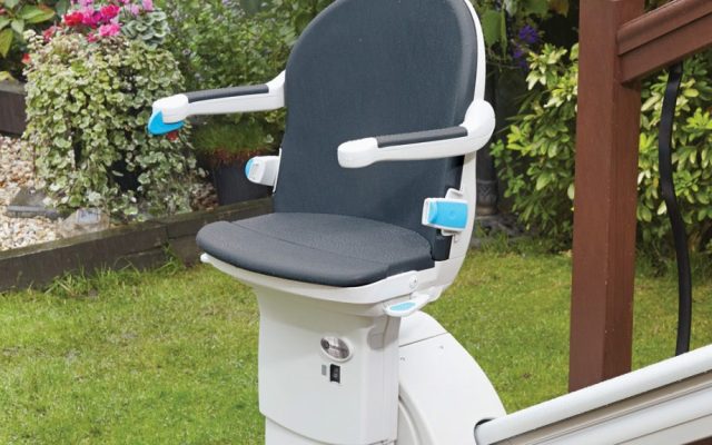 outdoor stairlift